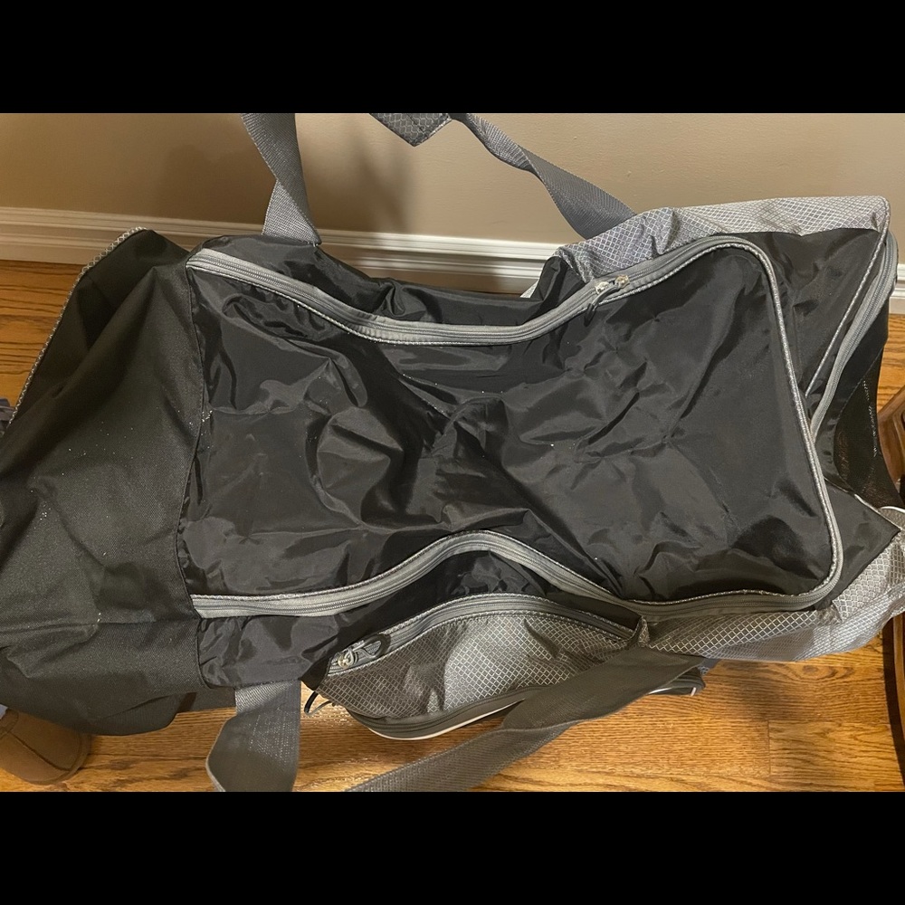 STX Challenger Wheelie Bag